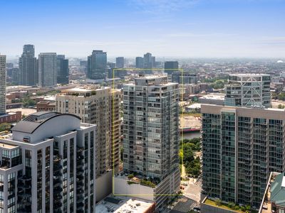 653 N Kingsbury St APT 1707, Chicago, IL, 60654