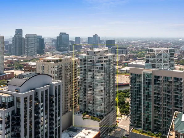 653 N Kingsbury St APT 1707, Chicago, IL 60654