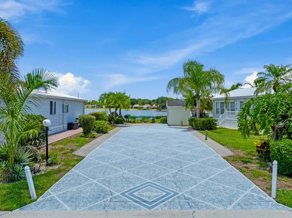 3031 Canoe Point #3031, Naples, FL 34120
