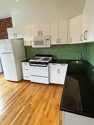 2nd image of 265 Putnam Ave Floor 2