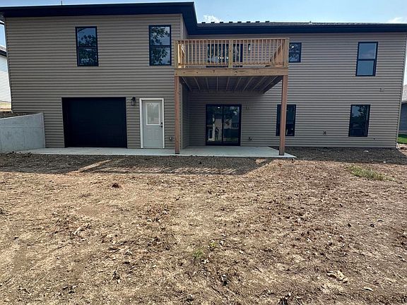 3rd image of 5410 Thornridge Dr