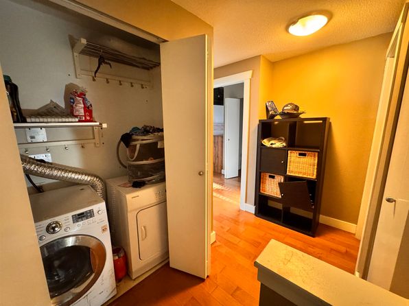 2 bedroom rental in Burnaby — photo 5