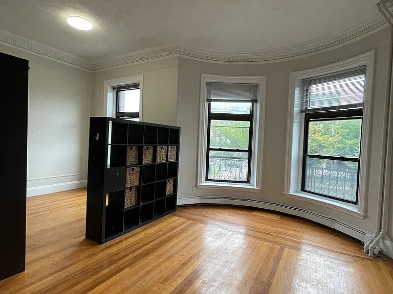 470 Commonwealth Ave #2F — Photo 1