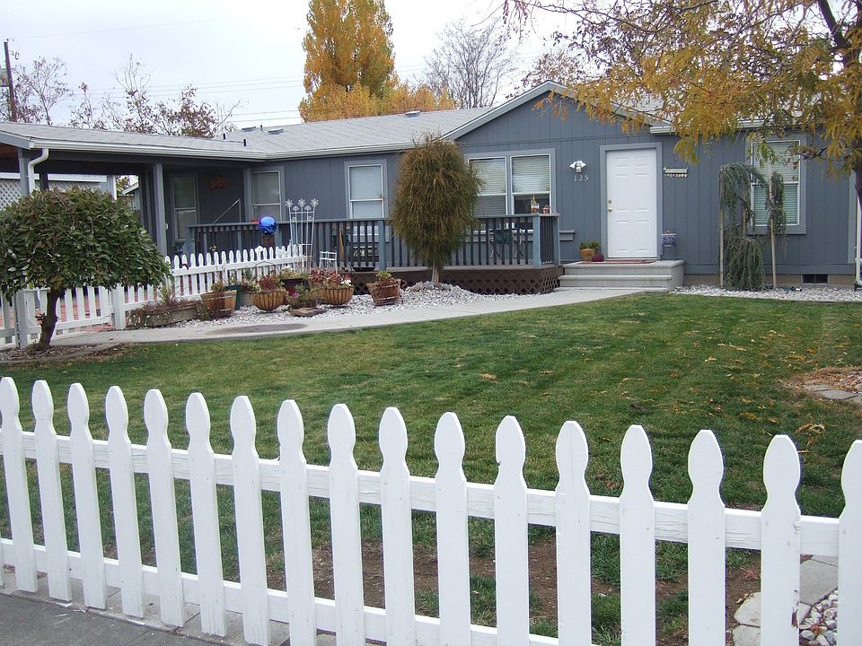 Fenced Yard