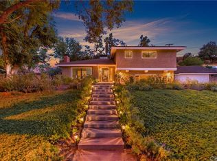 2316 Oak Crest Dr, Riverside, CA 92506