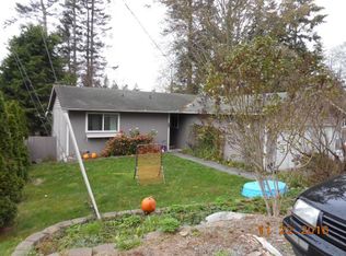 4303 Rhododendron Dr, Oak Harbor, WA 98277