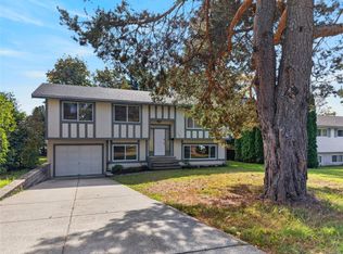 1665 Dingwall Rd, Courtenay, BC V9N 3S8