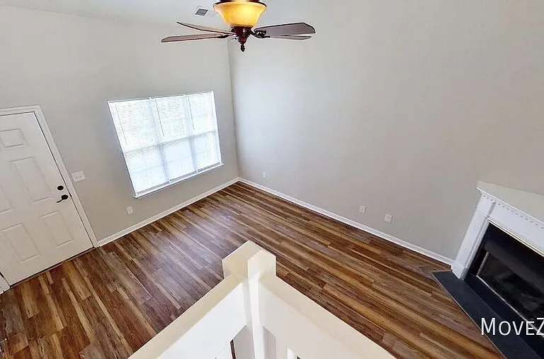 255 Luzelle Dr — Photo 12
