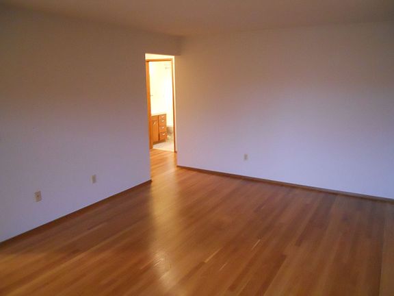 4th image of 6530 24th Ave NW APT 2