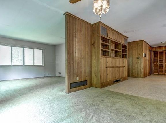 5th image of 3393 Lee St SE