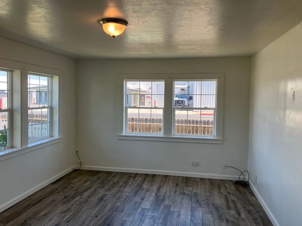2966 Ross Ave, Riverbank, CA 95367