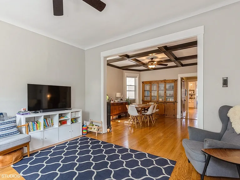 5230 N Wayne Ave #1 — Photo 4