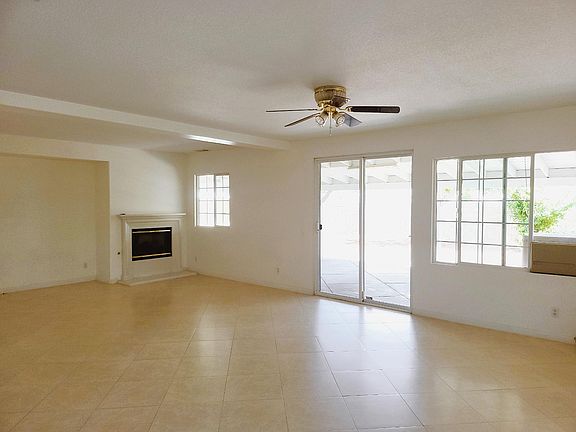 5th image of 2601 Lincoln Ln