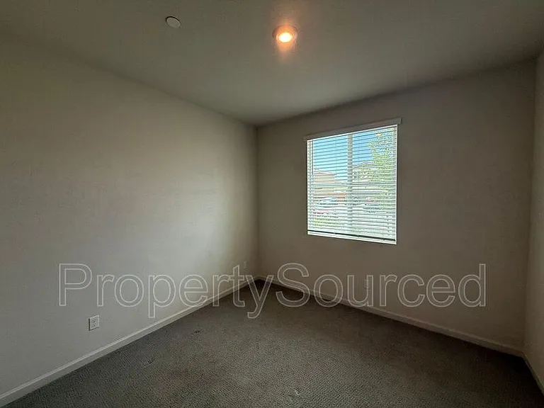 2957 Mokelumne Ct — Photo 18