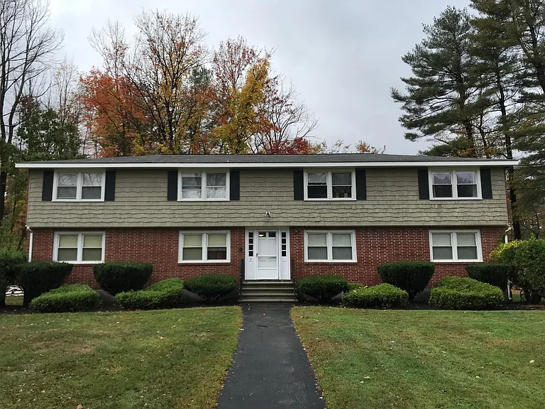 3 Greenleaf Dr #A — Photo 1