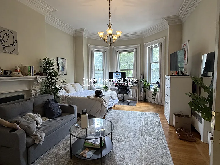 387 Marlborough St #3 — Photo 1