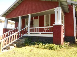 216 W Spring St, El Dorado Springs, MO 64744