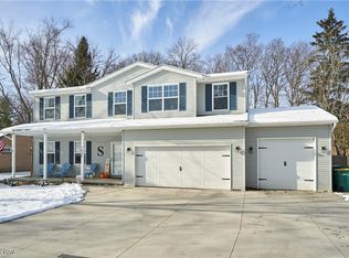 7840 McCreary Rd, Seven Hills, OH 44131