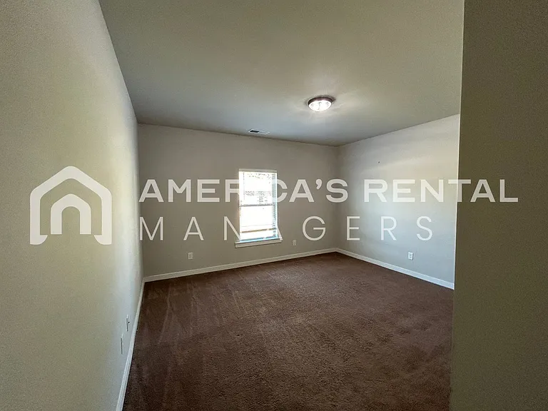 11 Granvil Way — Photo 32
