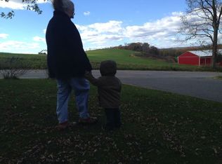 38 Country Club Rd W, Northampton, PA 18067