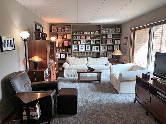 2nd image of 9942 Treetop Dr APT 1E