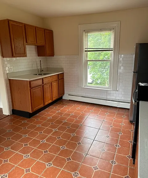 184 Forest Ave #2 — Photo 10