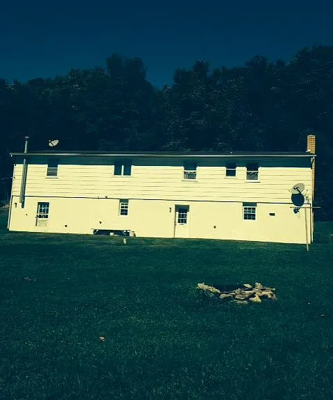 722 Boundary St #B — Photo 12