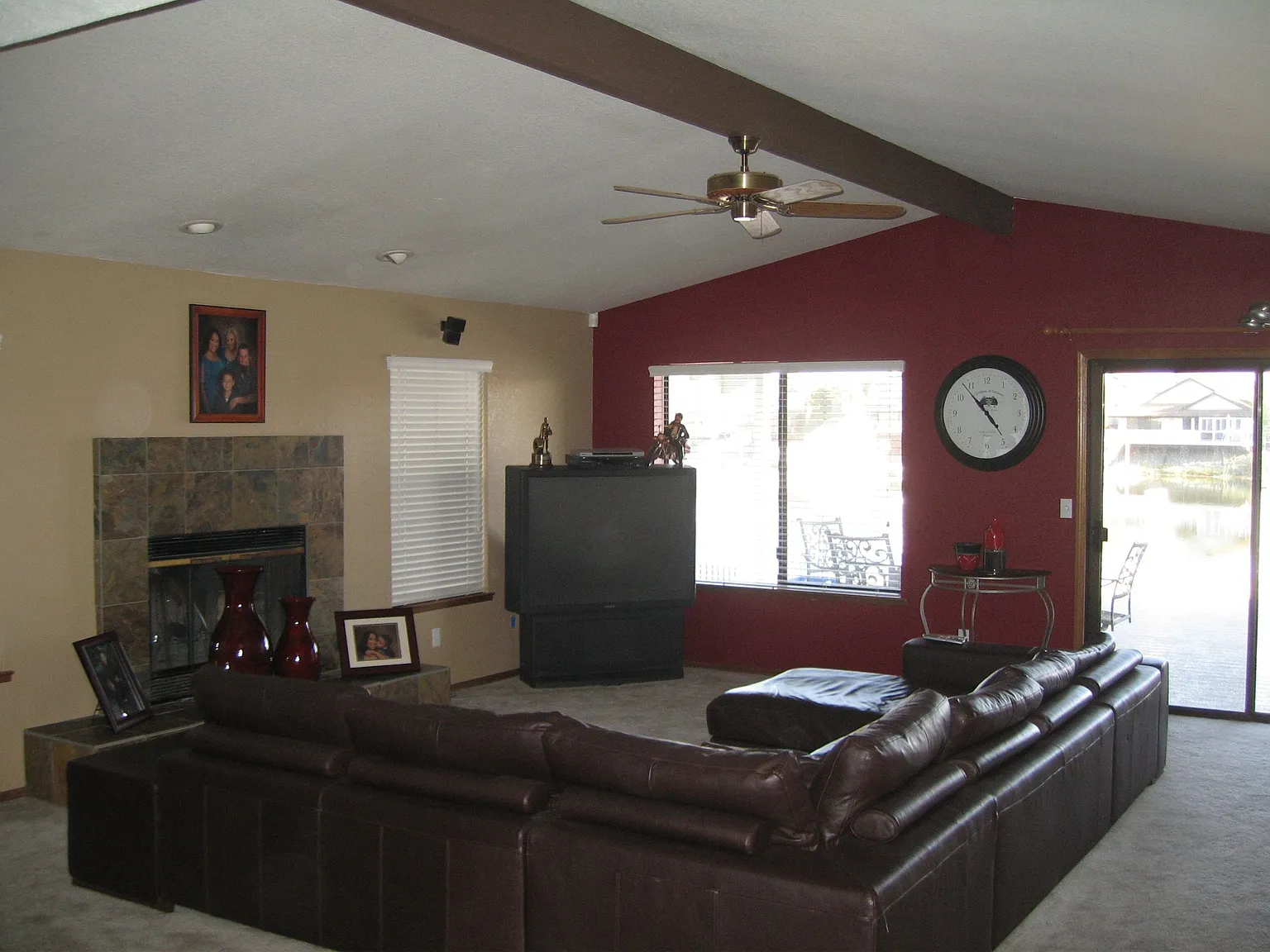 1902 Dolphin Pl photo 1
