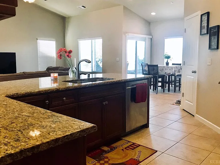 1274 N Cerritos Ave — Photo 10
