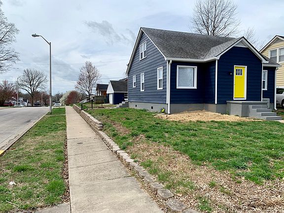 3rd image of 1112 Highland Park Dr