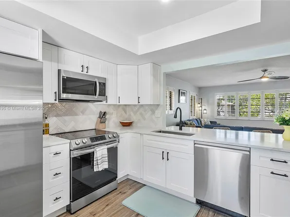 1779 NE 39th Ct APT 1107, Pompano Beach, FL 33064