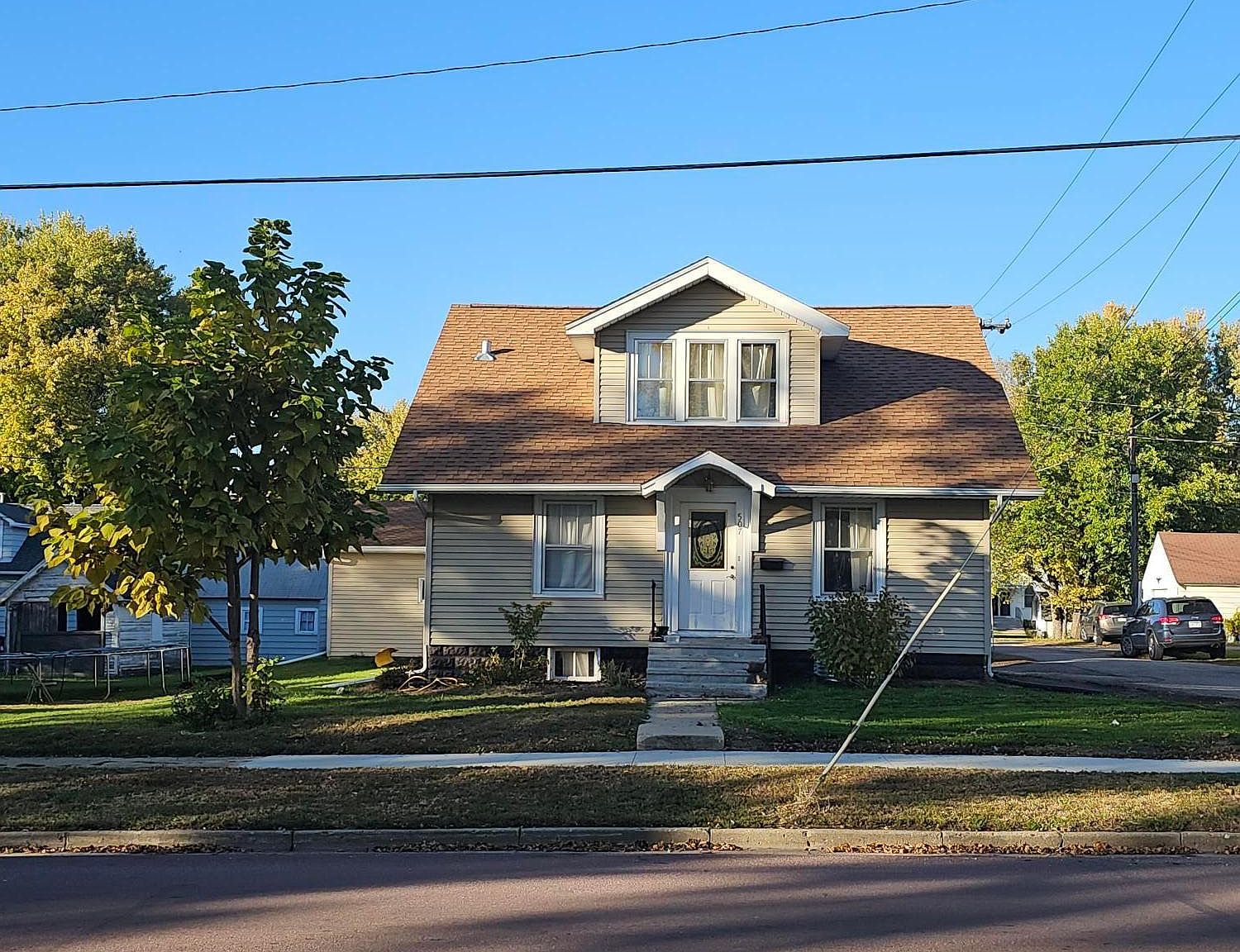 507 E 4th St, Fairmont, MN 56031 | Zillow