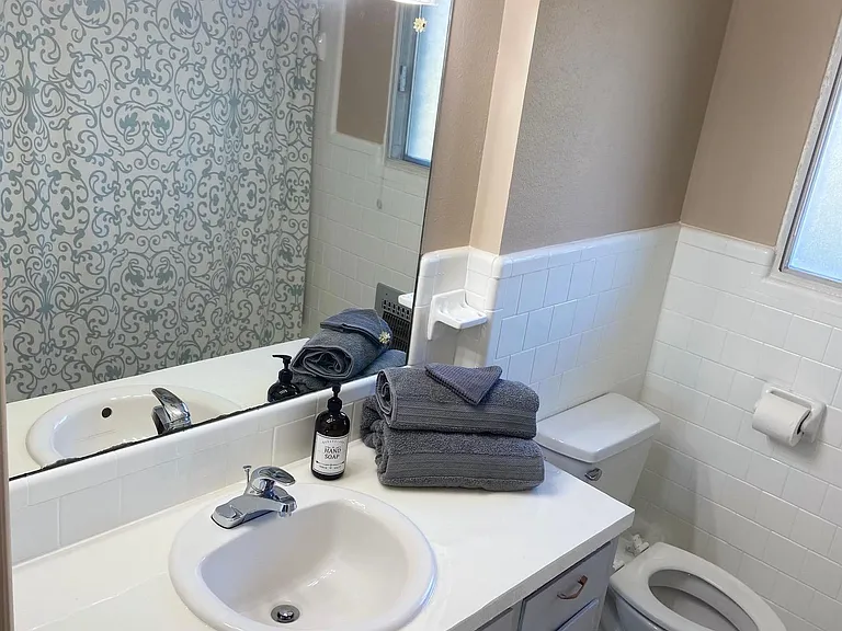 103 Camellia St — Photo 9