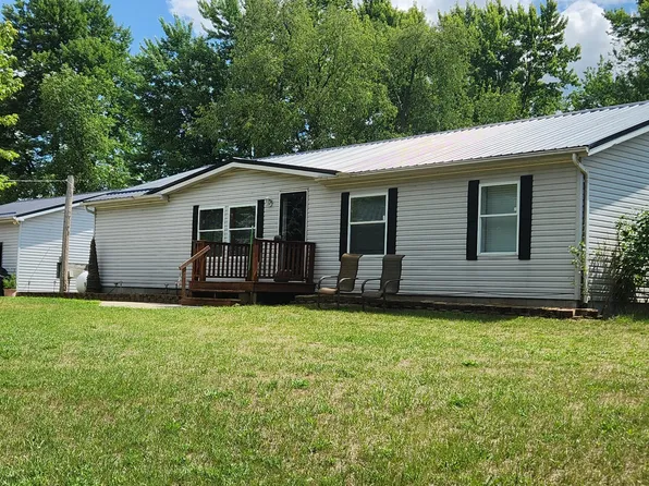 6589 W Pine Cone Dr, Weidman, MI 48893