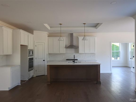 5th image of 2735 Pine Shadow Ct