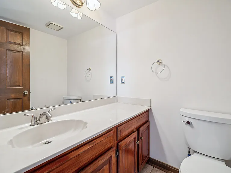 7489 Fitzroy Ct — Photo 20