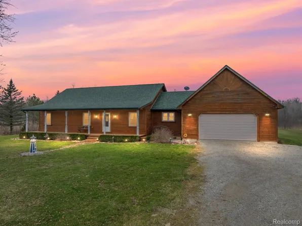 15066 Belle River Rd, Berlin, MI 48002