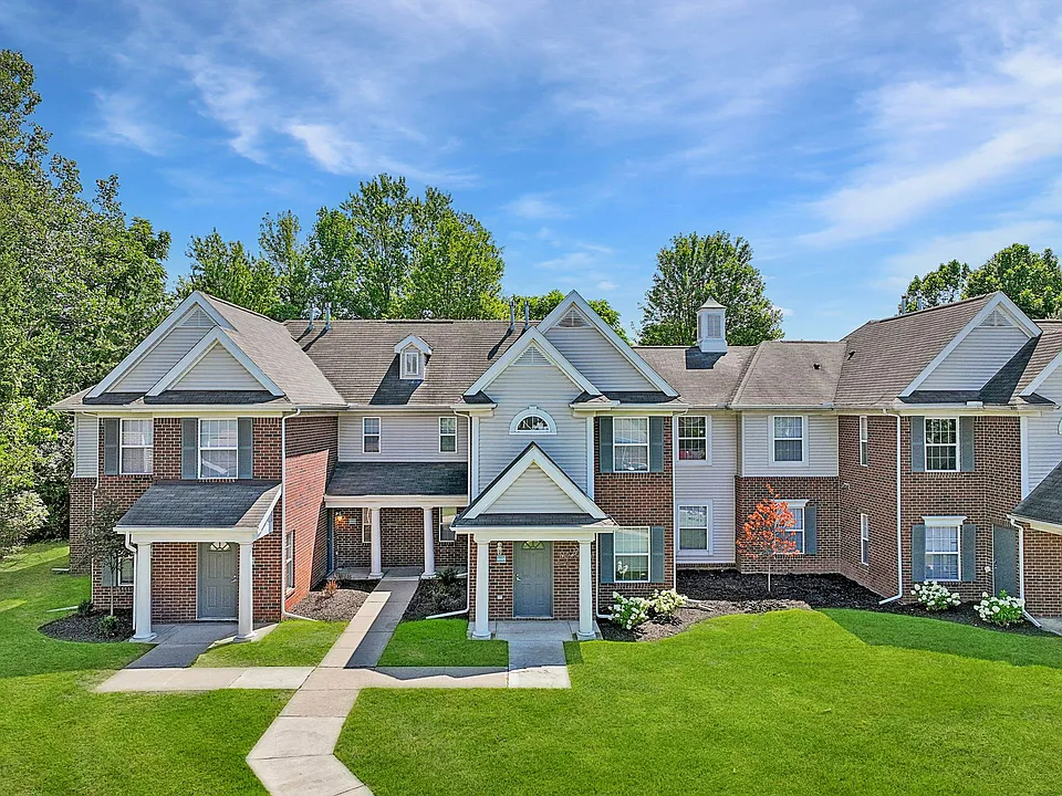 The Pointe at Canton