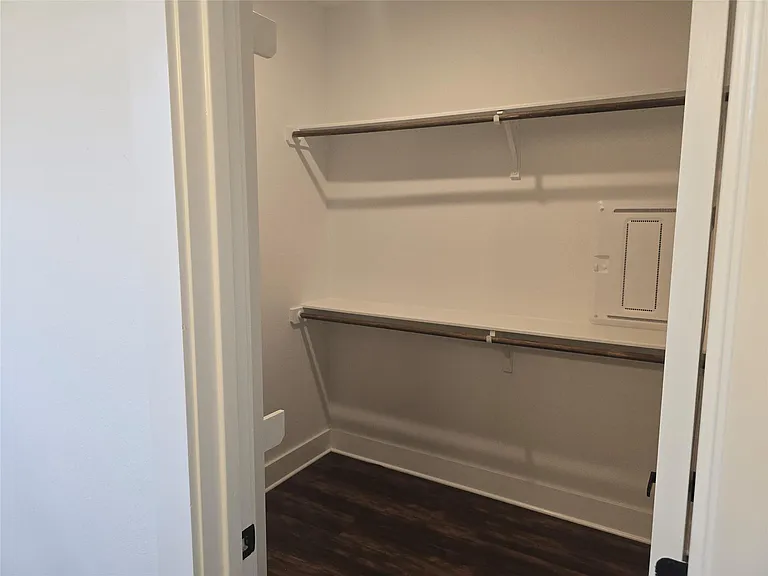 7601 Carver Ave #1 — Photo 9