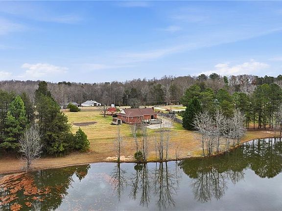 2nd image of 7585 Dubach Rd