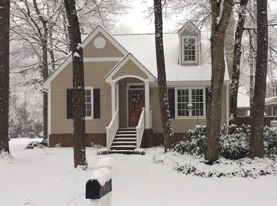 2nd image of 310 Mainsail Dr