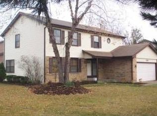 1101 Carriage Ln, Schaumburg, IL 60193