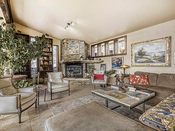 4th image of 1042 Steamboat Valley Rd