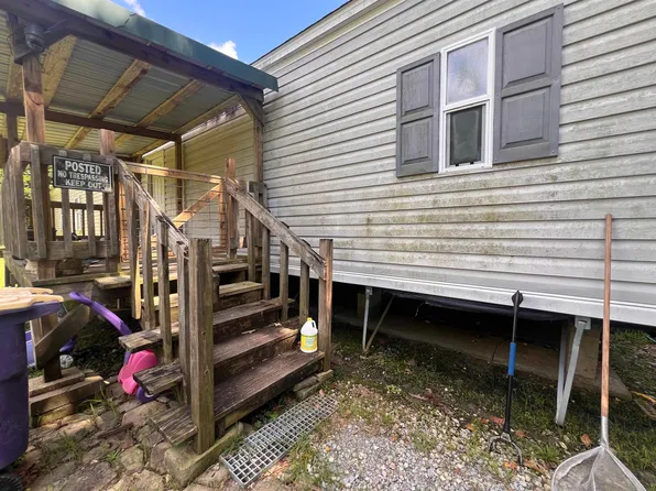 103 S Sherman Ave, Iowa, LA 70647
