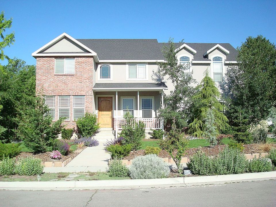 1st image of 883 N 500th St E