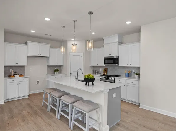 224 Gregory Village Dr, Lillington, NC 27546