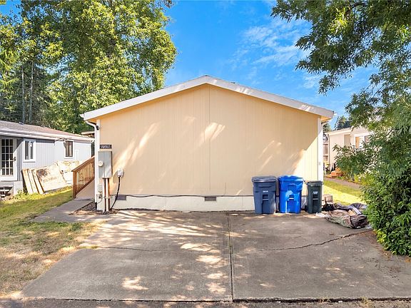 2nd image of 10511 137th Street E #16