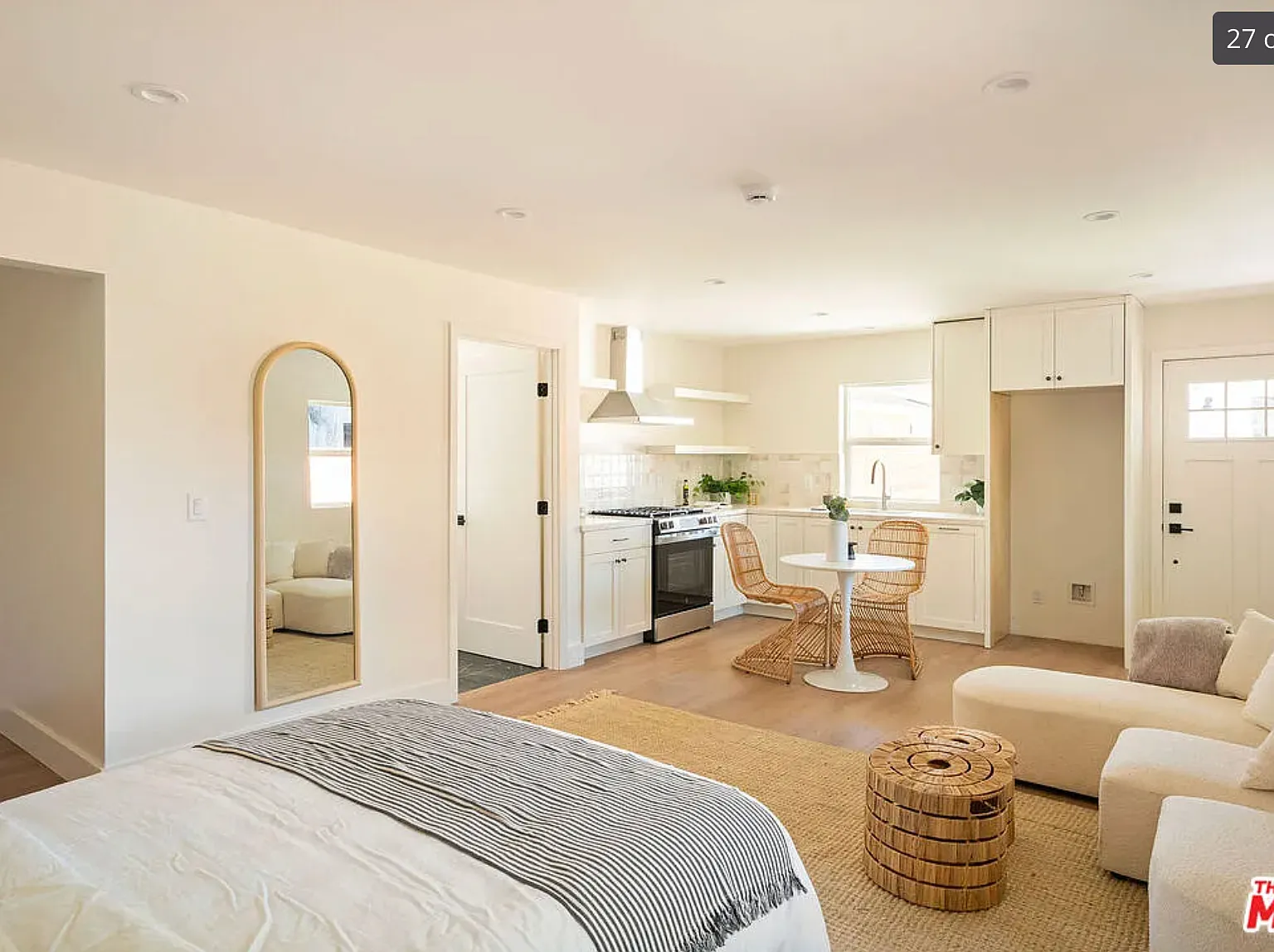 Studio, 550 sqft, $2,650 — Photo 3