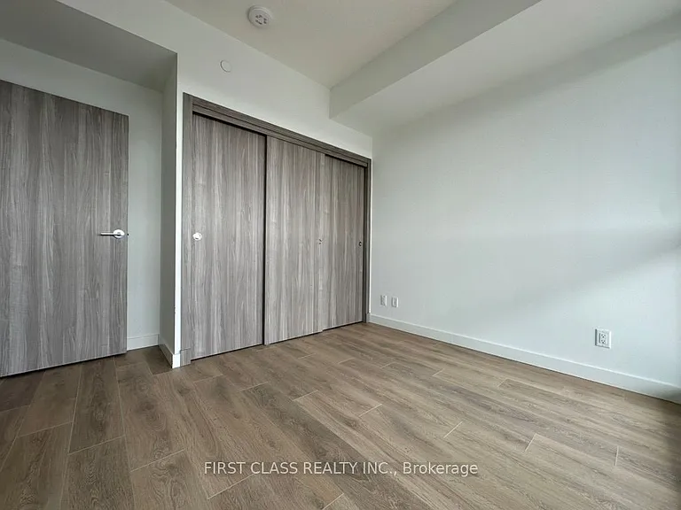 27 McMahon Dr #1003 — Photo 14