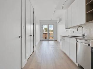 639 E 28th St #610, Brooklyn, NY 11210